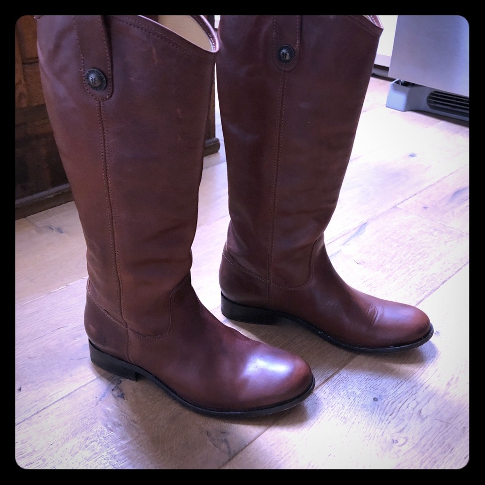 Hardly used Frye boots